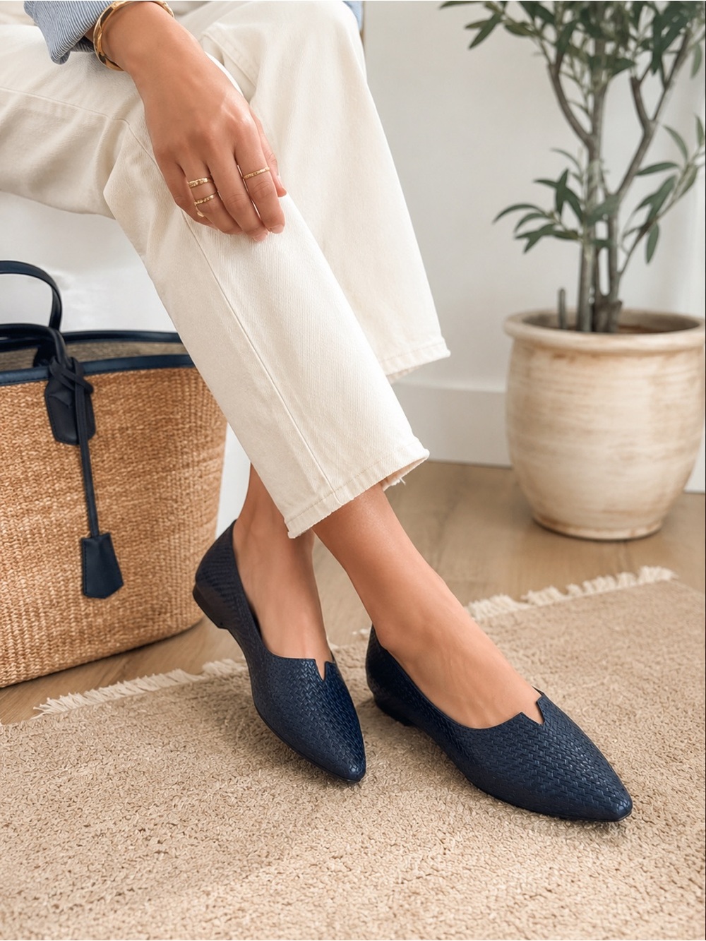 Dolce Nome Braidy Navy Woven Leather Pointed Toe Flats Size 39 / 8.5 NWOT